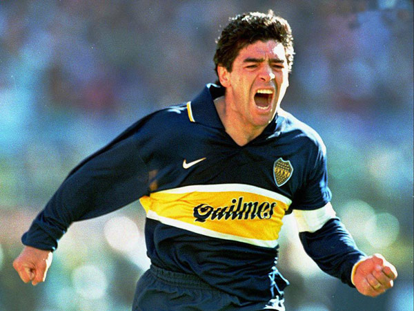 Celebrating a goal with Boca Juniors – 1997